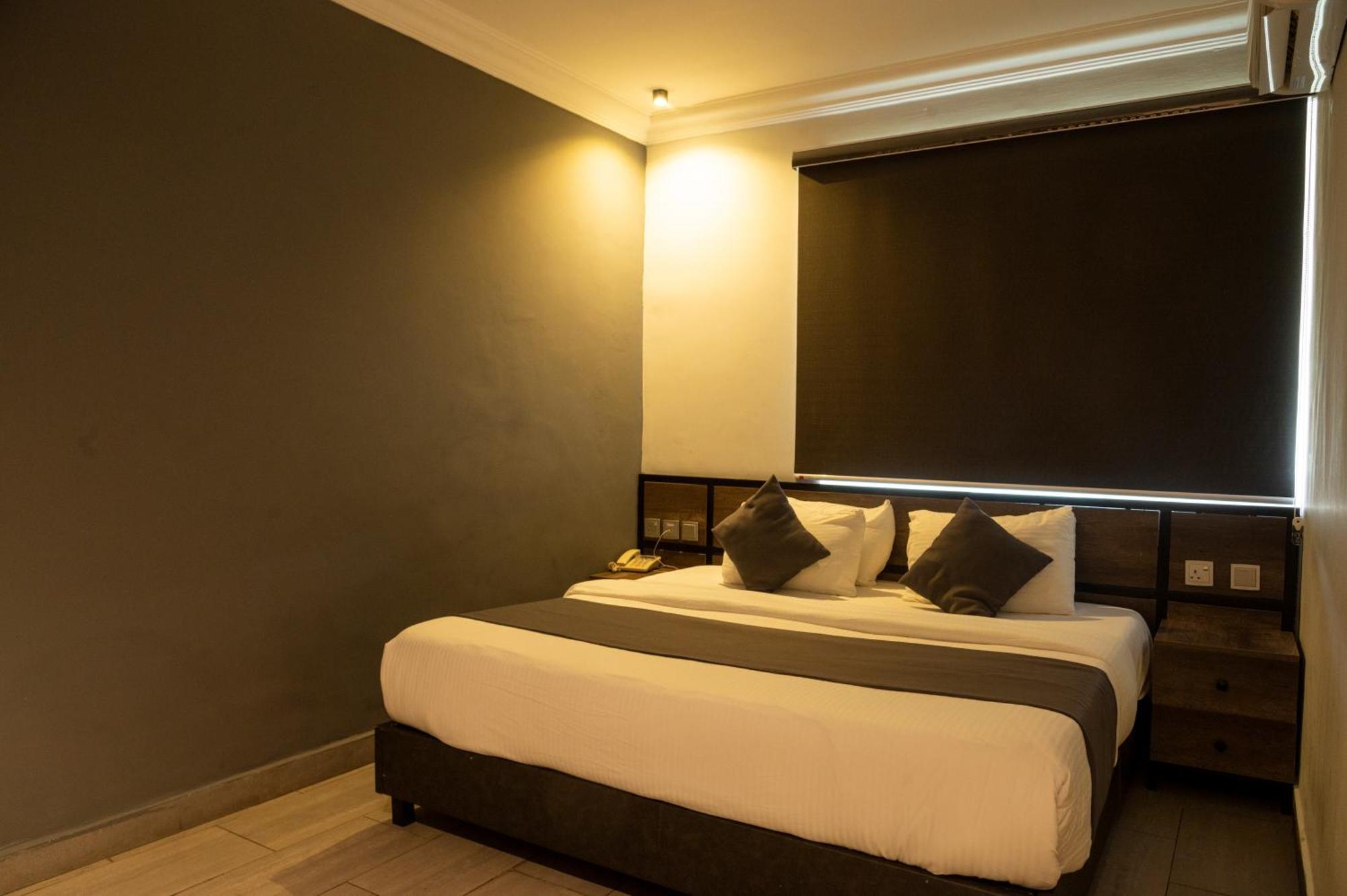The Blowfish Hotel Λάγος Δωμάτιο φωτογραφία
